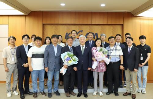 노인옥 책임행정원, 류충렬 책임연구원 정년퇴임식