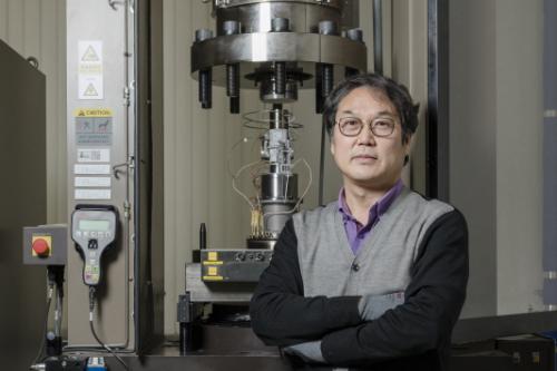 땅속 미지의 세계를 추구하다 